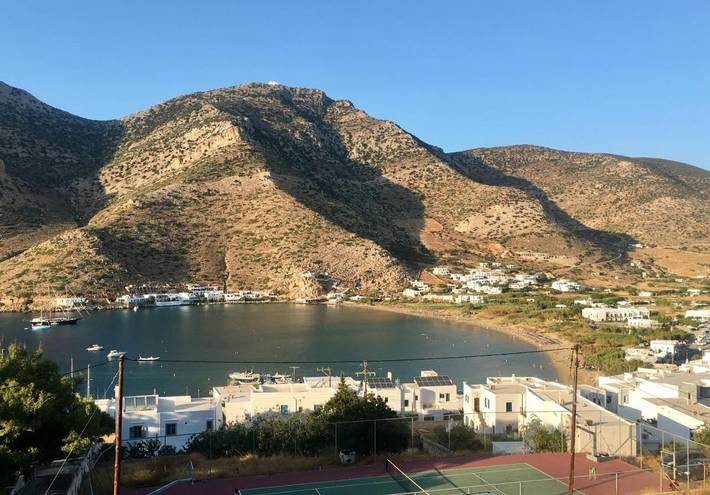 Gîte pour 4 personnes, avec Balcon ainsi que Terrasse et Vue dans Kamarès