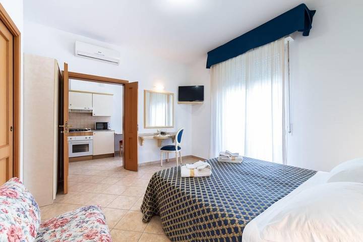 Location de vacances pour 2 personnes, avec vue et terrasse, animaux acceptés à Rimini - 2