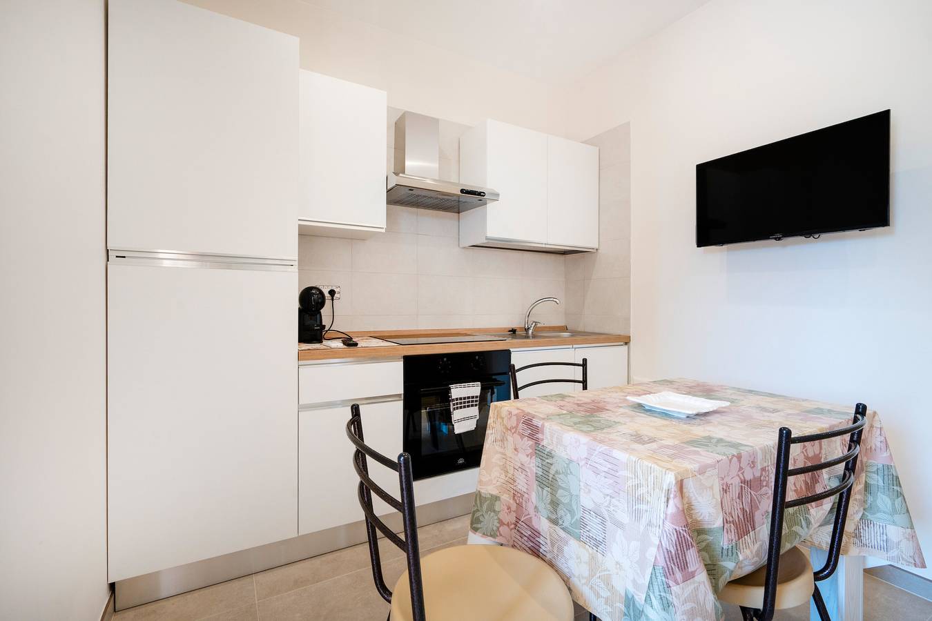 Apartamento inteiro, Apartamento 'L'Aia - 2' com Piscina Partilhada, Wi-Fi e Ar Condicionado in Sant'Antonio D'ascula, Monopoli