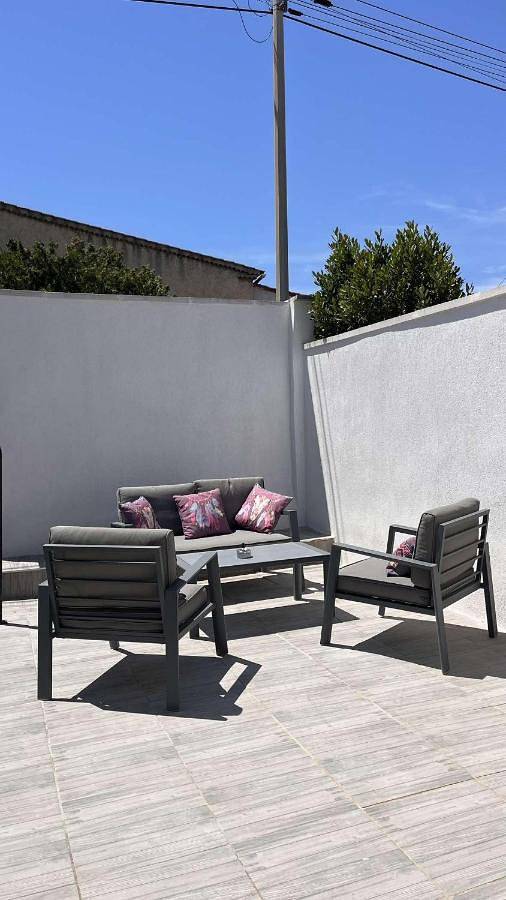 Gîte pour 4 personnes, avec terrasse et jardin à Saint-Victoret - 4