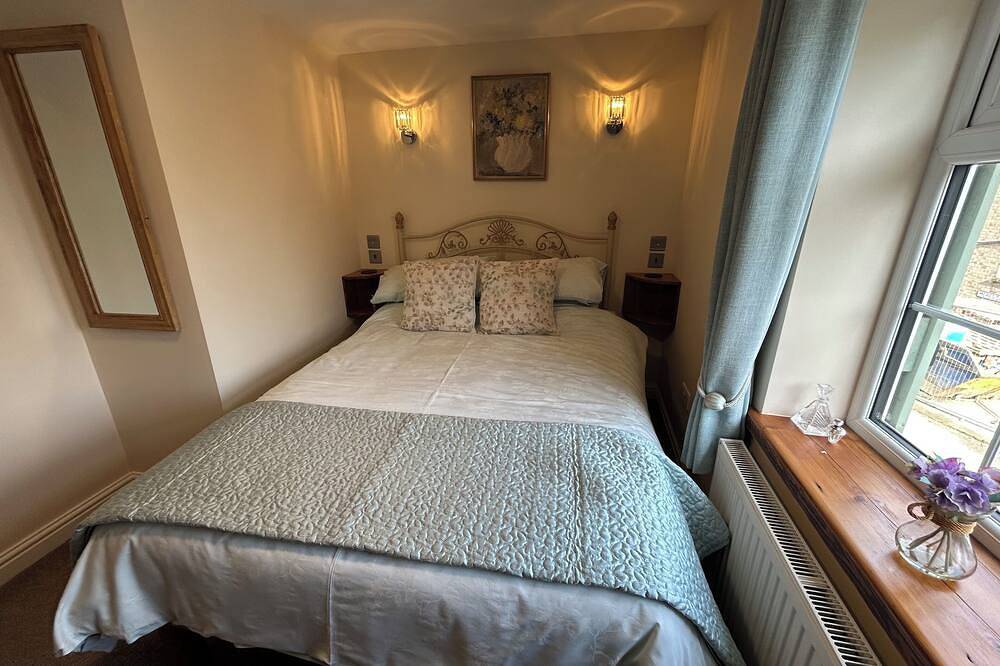 Fair Place Cottage near Hornsea Mere with garden in Hornsea, Östliches Yorkshire