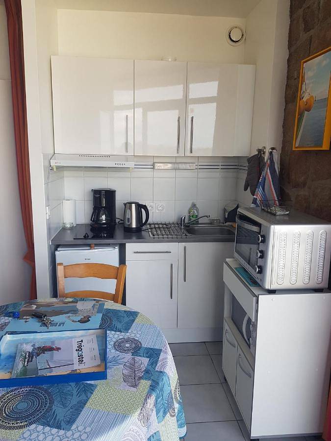 Appartement entier, One-Bedroom Apartment in Trégastel, Côte de Granit Rose