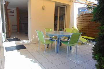 Gîte pour 4 personnes, avec terrasse dans Pénerf