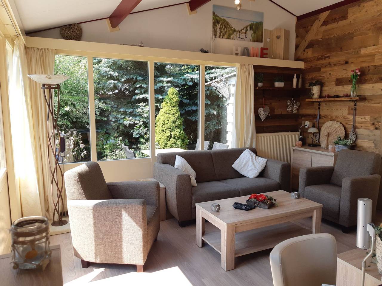 Wunderschönes Haus mit Pool, Garten und Grill in Nederlandse Noordzeekust