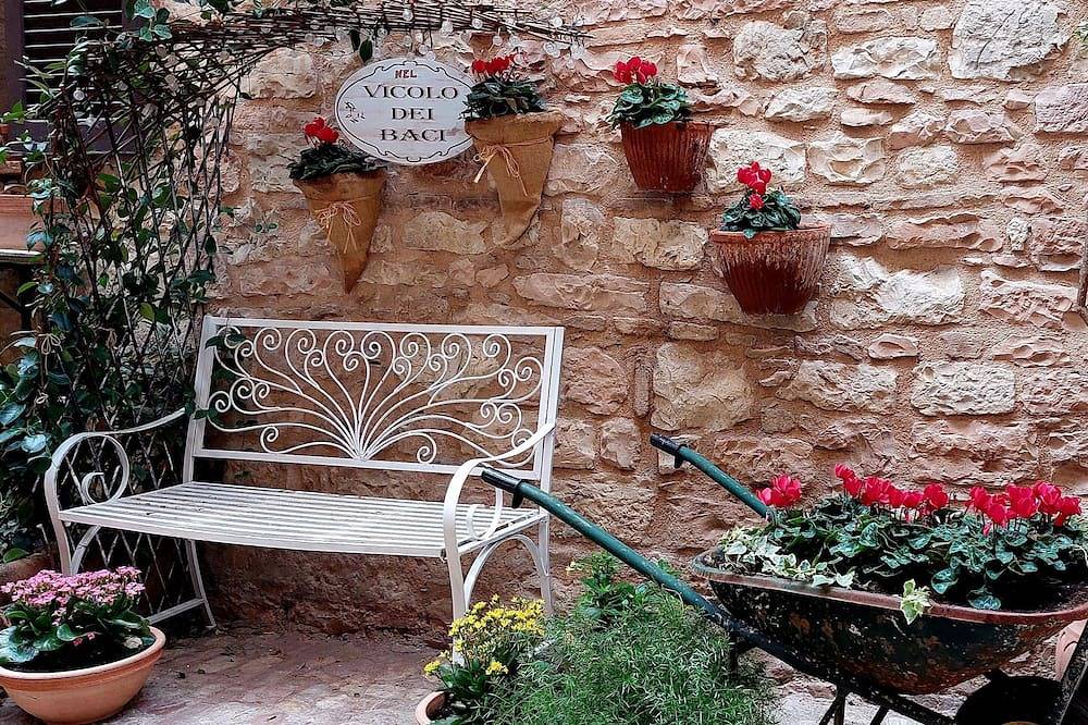 Appartement entier, Appartement romantique dans le Vicolo dei Baci situé dans le centre historique . in Spello, Province de Pérouse
