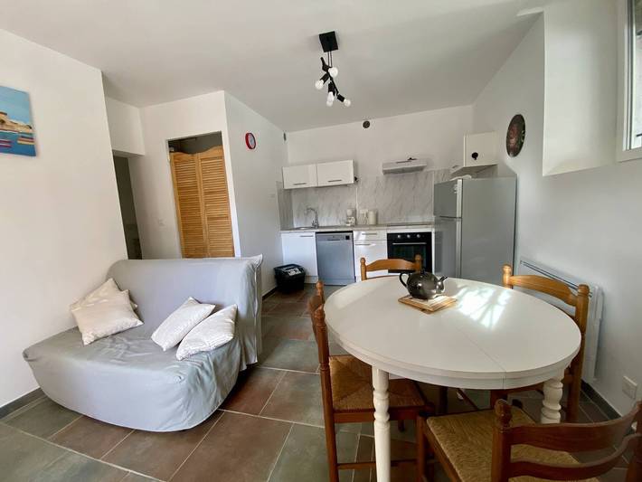 Appartement entier, Charmant T2 à Cambo-les-Bains, proche des Thermes, pour 2 personnes in Cambo-les-Bains, Région de Bayonne