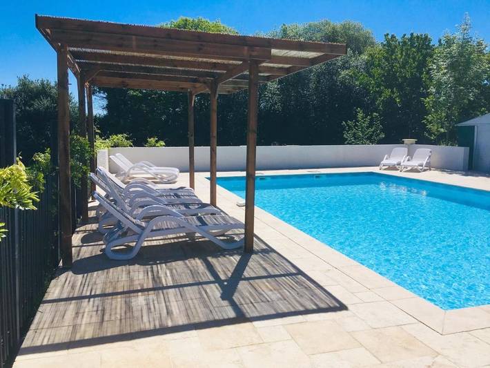 Location de vacances pour 6 personnes, avec Terrasse et Jardin ainsi que Piscine et Vue à Mascaras