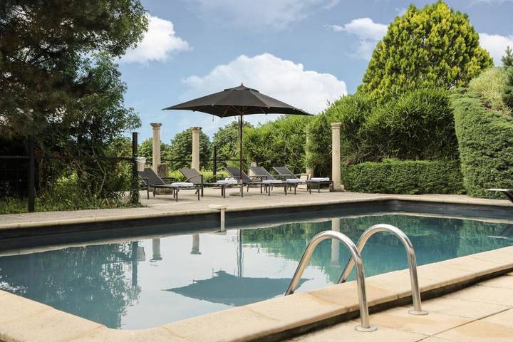 Hôtel pour 6 personnes, avec jardin ainsi que vue et piscine à Mouleydier - 2