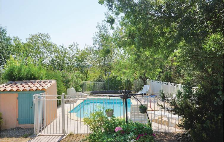 Retraite au bord de la piscine : apt de 130m2, rivière de 1000m in Prades-sur-Vernazobre, Région de Béziers