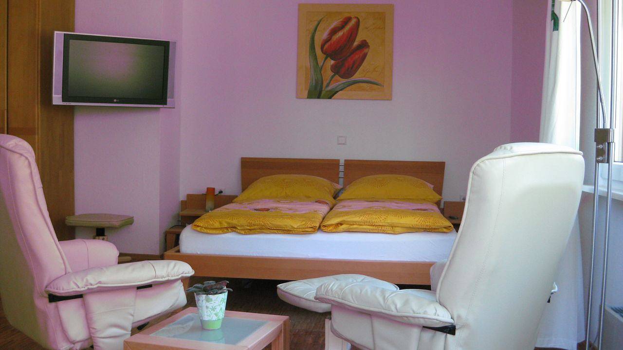 Ganze Ferienwohnung, Ferienwohnung für 2 Personen (32 m²) in Herdwangen in Herdwangen-Schönach, Landkreis Sigmaringen