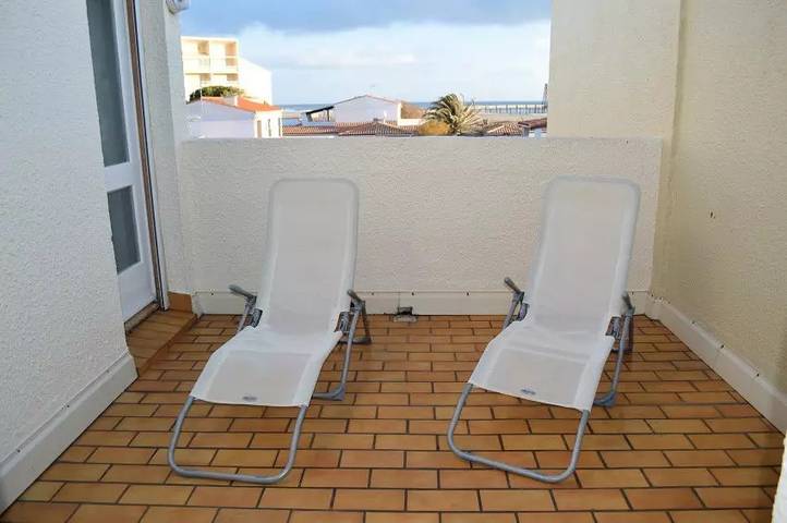 Location de vacances pour 5 personnes, avec vue et terrasse à Leucate