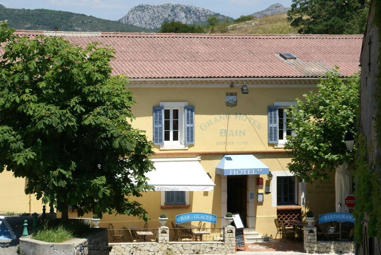Logis Grand Hotel Bain in Comps-sur-Artuby, Région de Draguignan