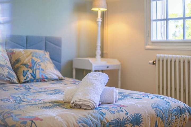 Location de vacances pour 4 personnes, avec piscine et jardin à Pineuilh - 2