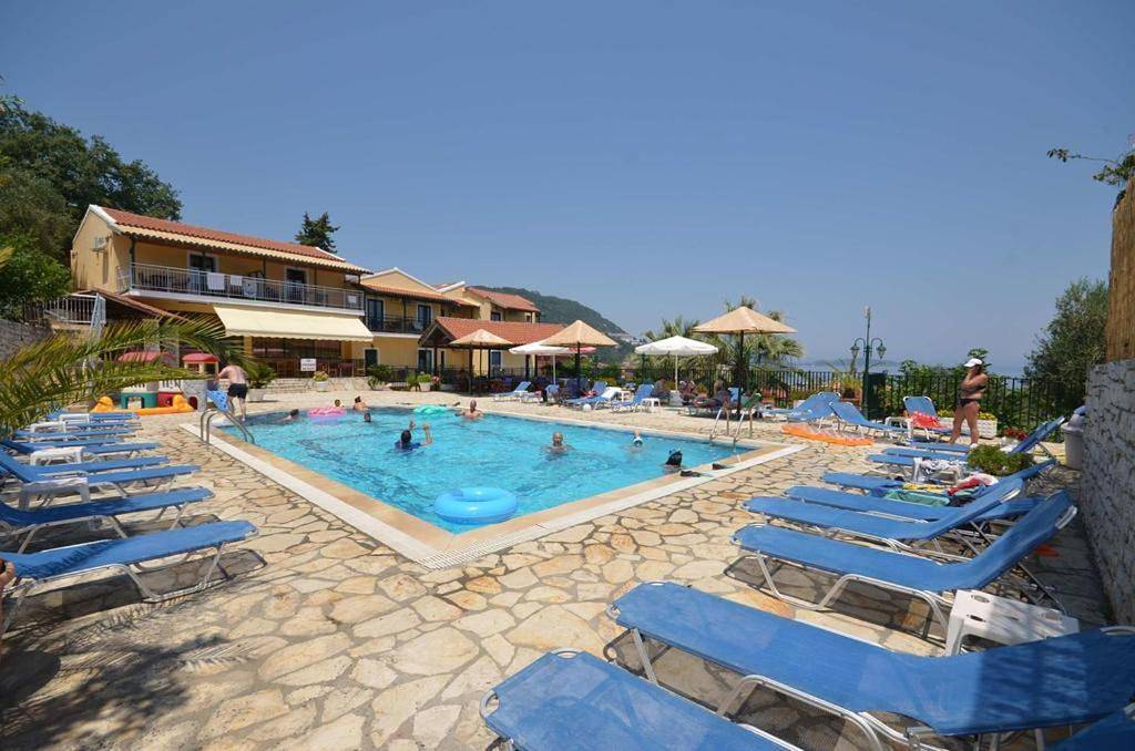 Kerkyra Studios & Apartments in Benitses, Corfu, Corfou