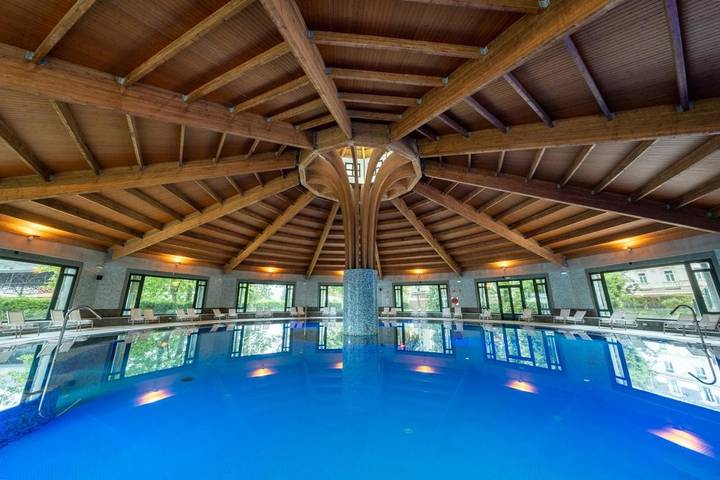 Hôtel pour 2 personnes, avec jardin et piscine ainsi que vue et sauna, animaux acceptés dans Solares - 3