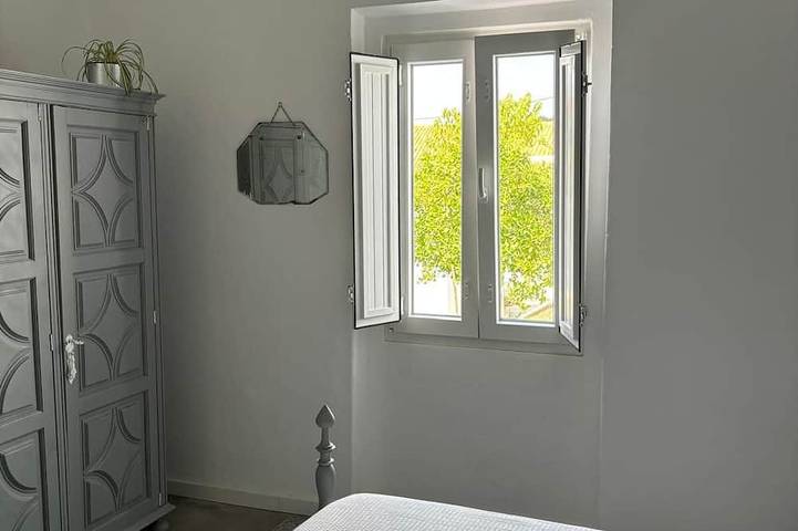 Location de vacances pour 6 personnes, avec terrasse ainsi que jardin et piscine, animaux acceptés dans São Cristóvão - 4