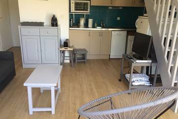 Gîte pour 4 personnes, avec balcon dans Plage de Beaumer