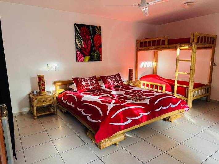 Maison d’hôte pour 4 personnes, avec terrasse ainsi que jardin et piscine dans Punaauia - 2