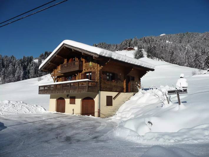 Chalet pour 9 personnes, avec terrasse, animaux acceptés à Le Grand-Bornand - 2