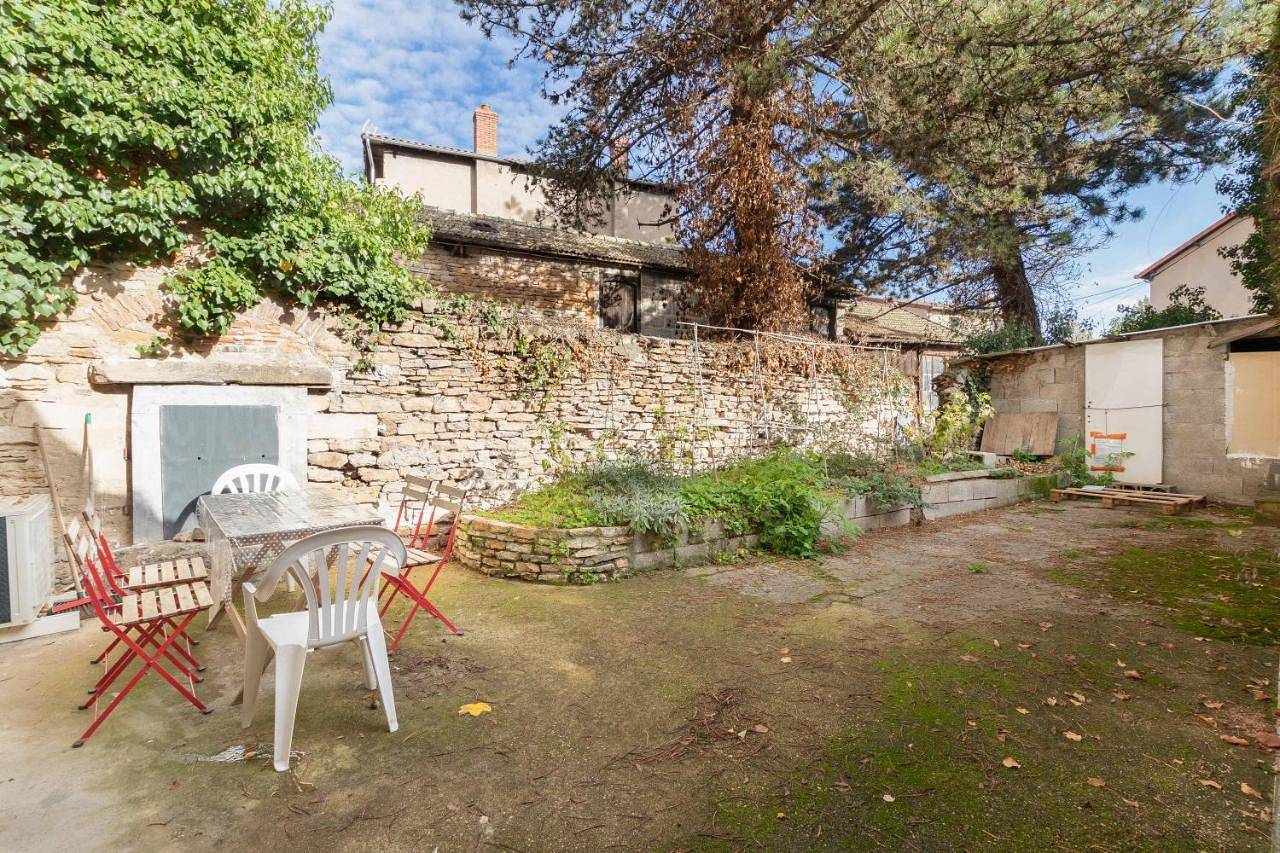 Appartement entier, Cabana & Le Grand Historique - Centre-Ville in Cluny, Région de Mâcon