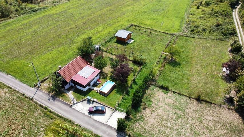 Smještaj za odmor za 4 osoba, s Balkon/terasa i Bazen u Srednja Hrvatska