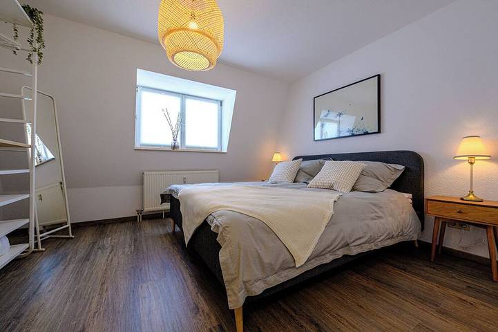 Ferienwohnung für 4 Personen, mit Balkon in Neustadt an der Weinstraße