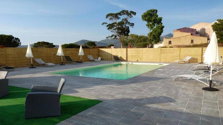 Chambre d’hôte pour 4 personnes, avec Terrasse à Galéria