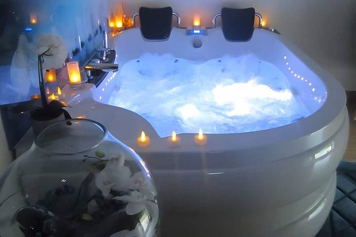 Location de vacances pour 2 personnes, avec jardin et jacuzzi à Carsan - 2