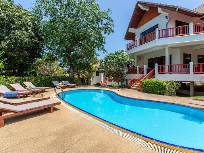 Bungalow para 6 personas, con piscina y jardín en Koh Samui