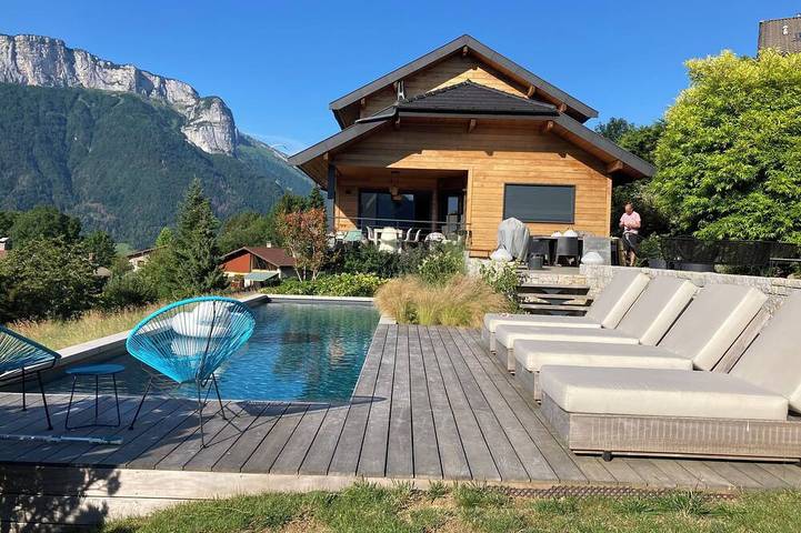 Location de vacances pour 8 personnes, avec jardin à Alex (Annecy)