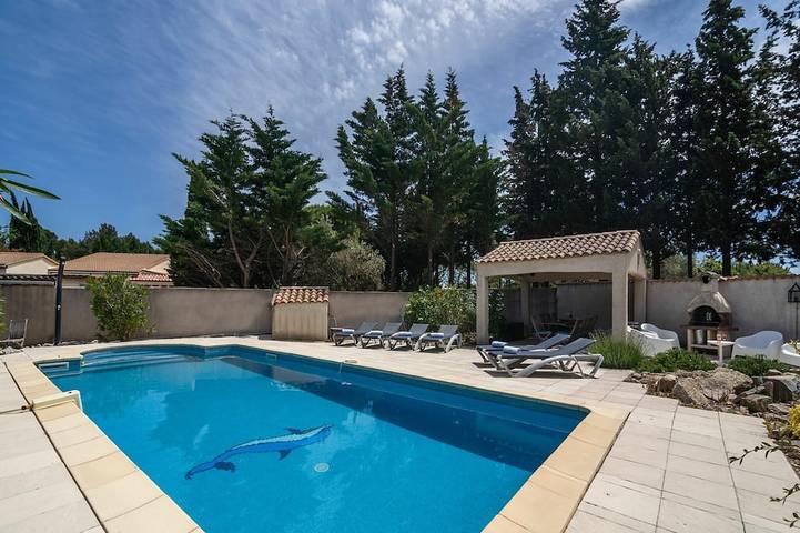 Ferienhaus für 6 Personen, mit Balkon/Terrasse und Terrasse sowie Garten und Pool