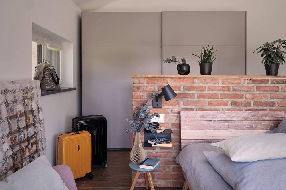 Ganze Wohnung, Stilvolle Ferienwohnung (65qm) mit wunderschöner Aussicht auf das Fichtelgebirge in Wunsiedel, Landkreis Wunsiedel im Fichtelgebirge