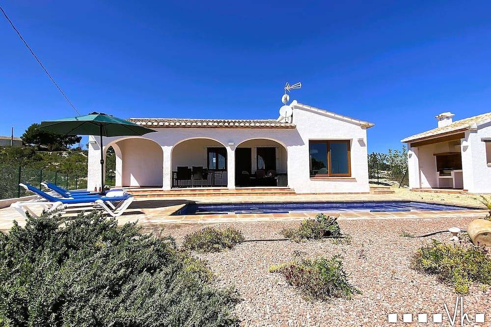 Osalva - Tranquila villa de vacaciones con piscina privada, vistas al mar y a la montaña in Benisa, Costa Blanca