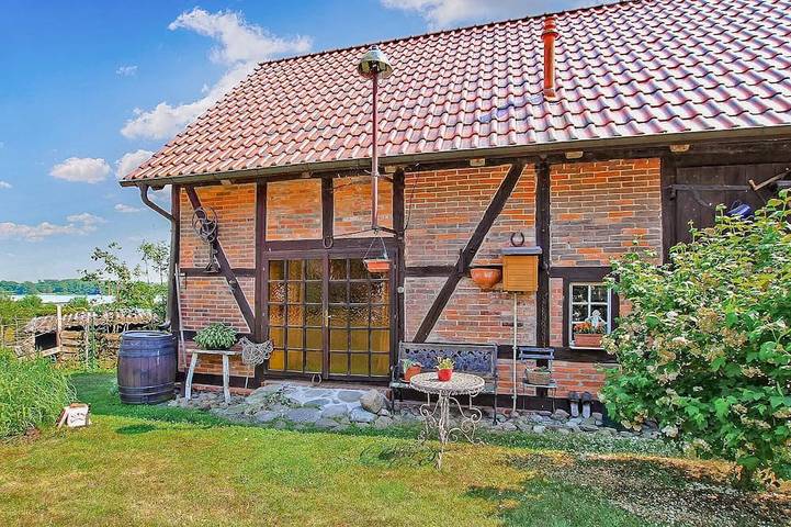 Ferienhaus für 3 Personen, mit Garten in Jabel