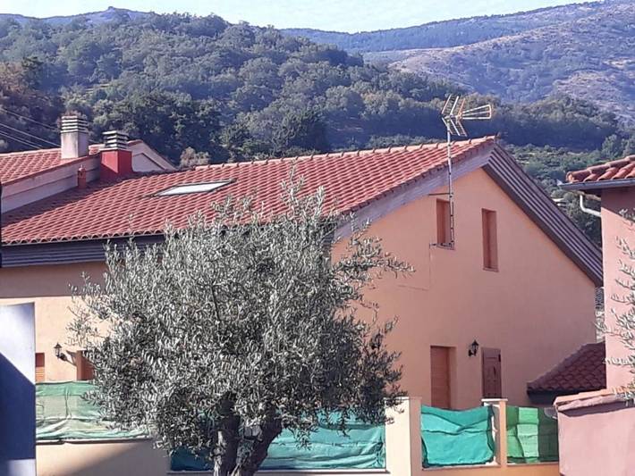 Casa rural para 8 personas, con jardín y vistas en Casas del Monte - 4