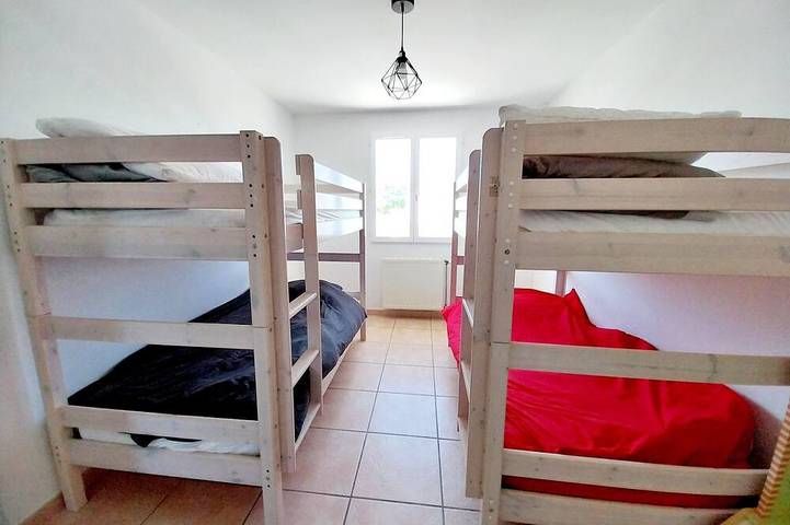 Location de vacances pour 12 personnes, avec terrasse et jardin à Vendémian - 3