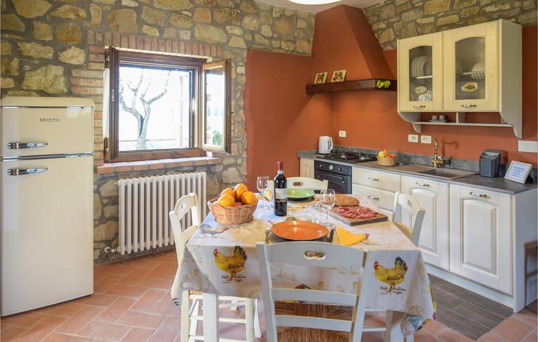 Apartamento vacacional entero, Acogedor apartamento de 70 m2 con aparcamiento, jardín e Internet - A 1,5 km del río Nestore in Marsciano, Provincia de Perugia