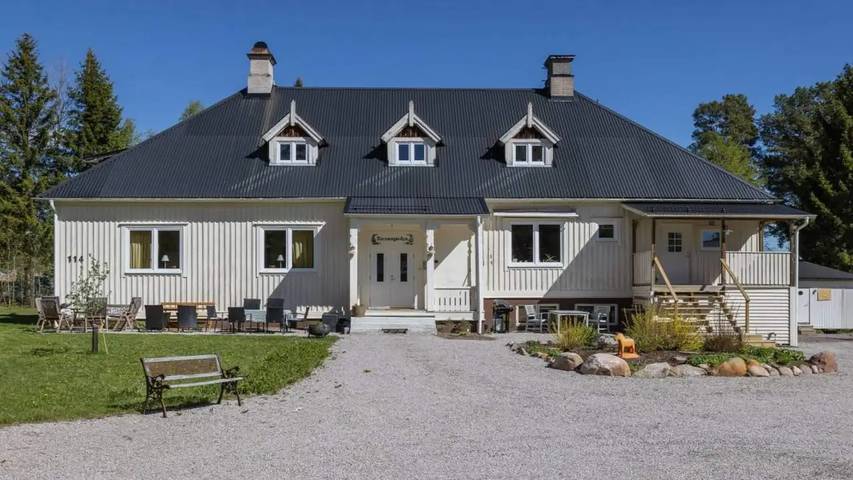 Ferienhaus für 17 Personen, mit Garten