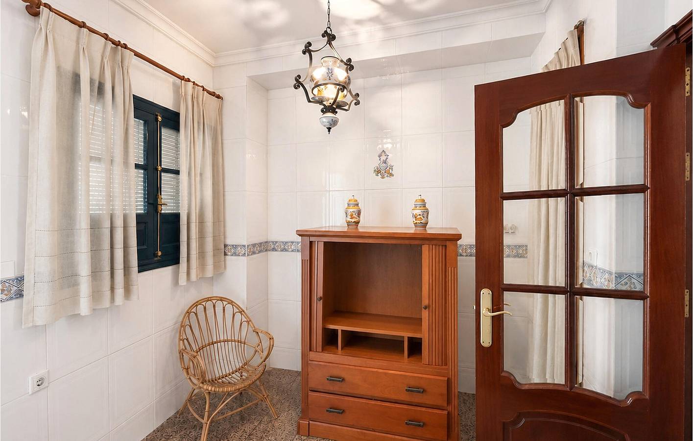 Moderne 2-Zimmer-Wohnung mit Pool und Grill in La Puebla de los Infantes in La Puebla de los Infantes, Sevilla Provinz