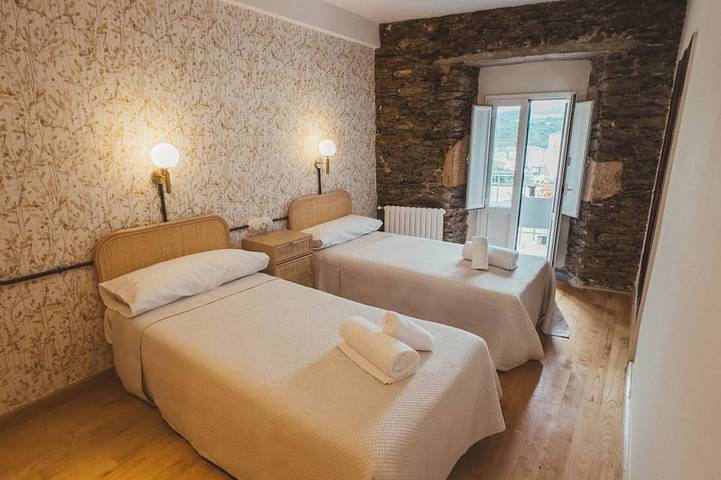 Appartement entier, Go Compostela Apartment (4pax) in Sarria (Lugo), Reserva da Biosfera Ribeira Sacra e Serras do Oribio e Courel