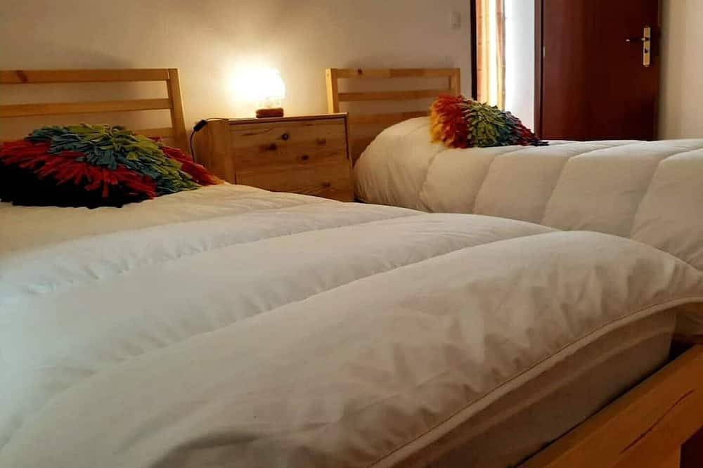 Casa da Fonte - Entire residential house near Ferraria in São Miguel Island, Ginetes