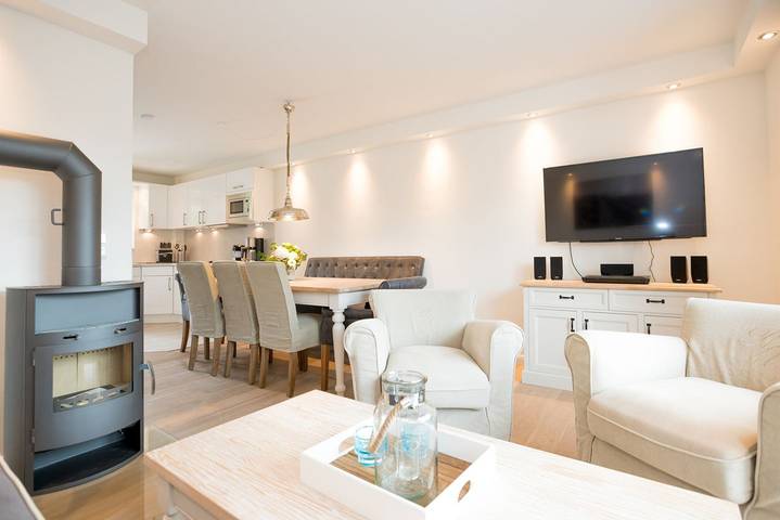 Ferienhaus für 8 Personen, mit Terrasse und Garten sowie Sauna