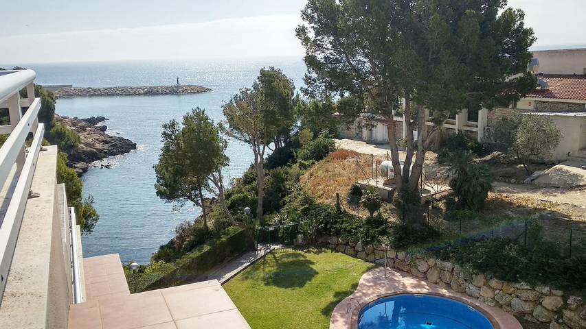 Gîte pour 6 personnes, avec vue sur l’océan ainsi que piscine et terrasse à Calafat - 3