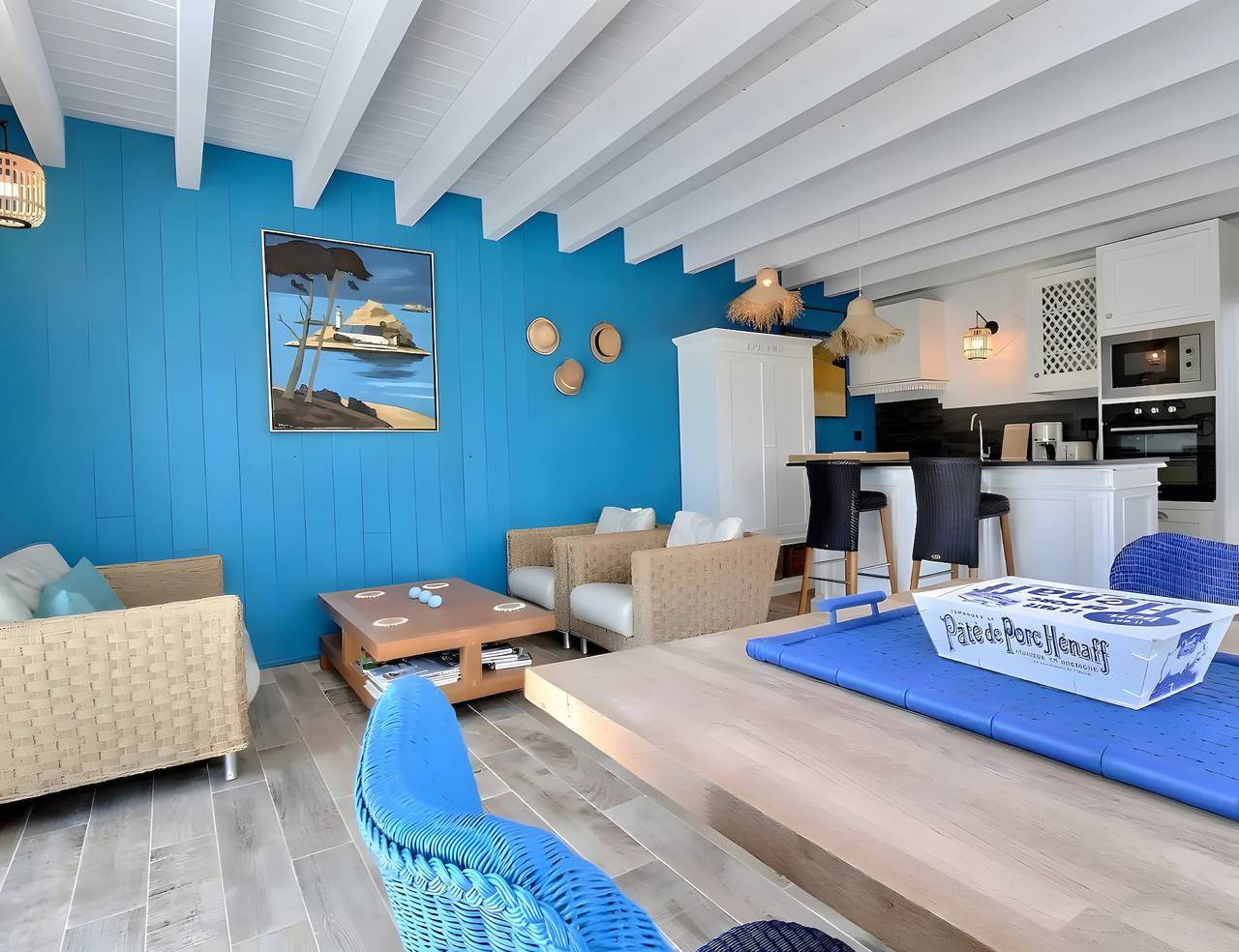 Holiday Home 'La Maison Bleue Domainedecolomban' with Wi-Fi in Carnac, Côte des Mégalithes