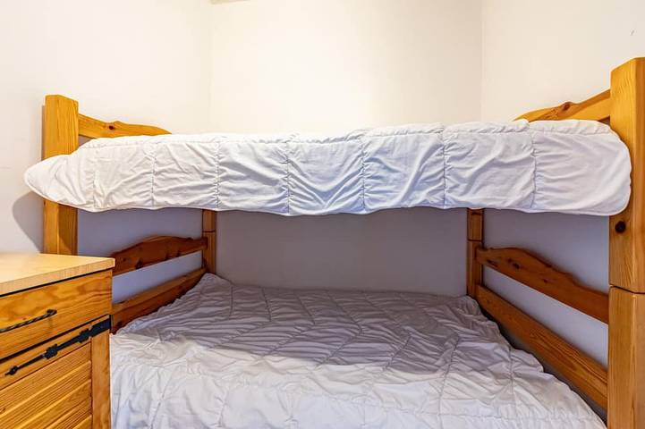 Gîte pour 8 personnes, avec balcon dans Office De Tourisme De Saint Francois Longchamp - 2