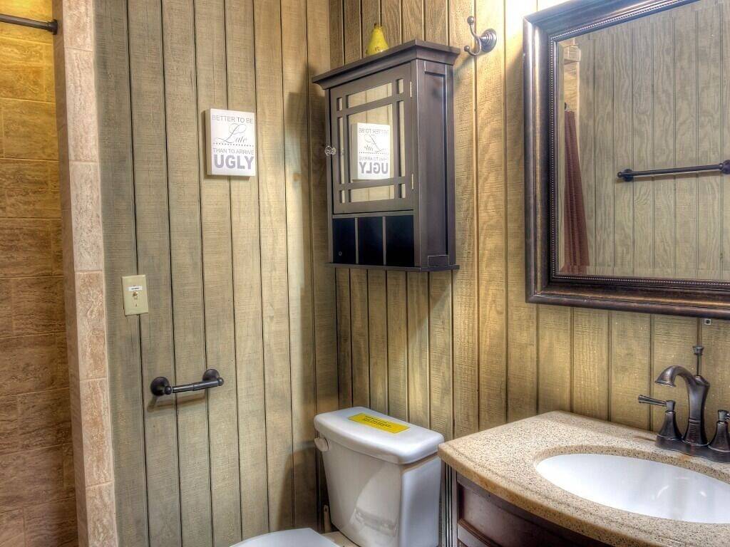 Firefly @ Frio River Vacation Rentals in Concan, Uvalde County