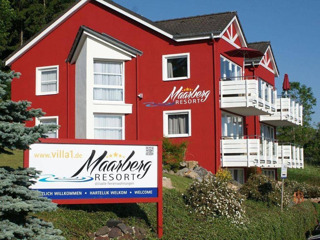 Maarpanorama in het Maarberg Resort in Schalkenmehren, Vulkaneifel