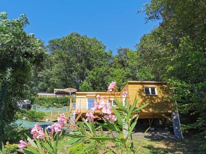Lodge pour 6 personnes, avec vue ainsi que jardin et sauna