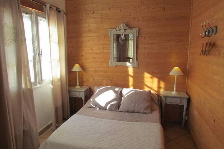 Location de vacances pour 4 personnes, avec jardin à Casteil - 3