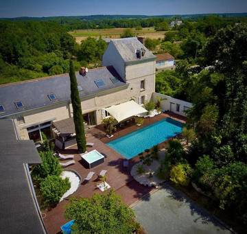 Cottage pour 14 personnes, avec jardin ainsi que jacuzzi et piscine à Anché